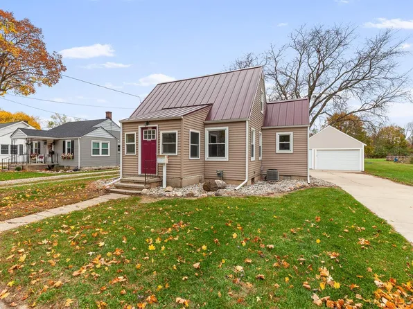 302 W Patterson St, Tecumseh, MI 49286
