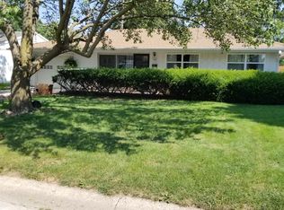 310 E Highlands Dr, Urbana, IL 61801