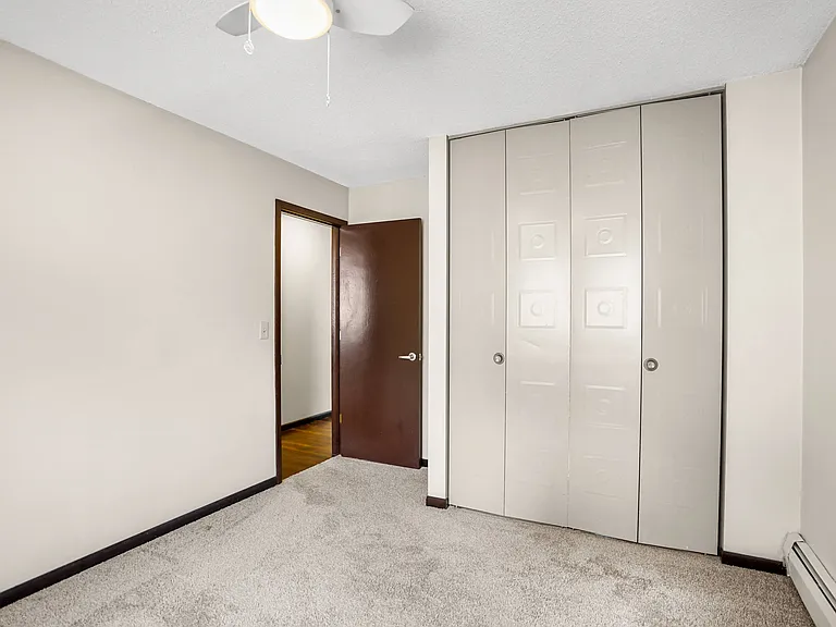 2800 Girard Apartments — Photo 34