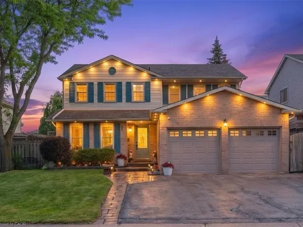 3048 Tours Rd, Mississauga, ON L5N 3J1