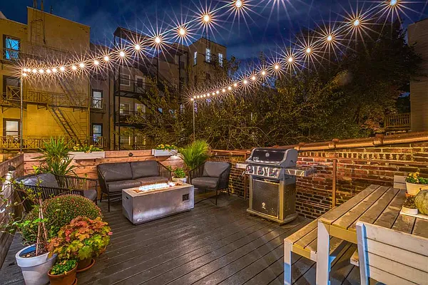 Sold by Keller Williams City Life Realty | media 8