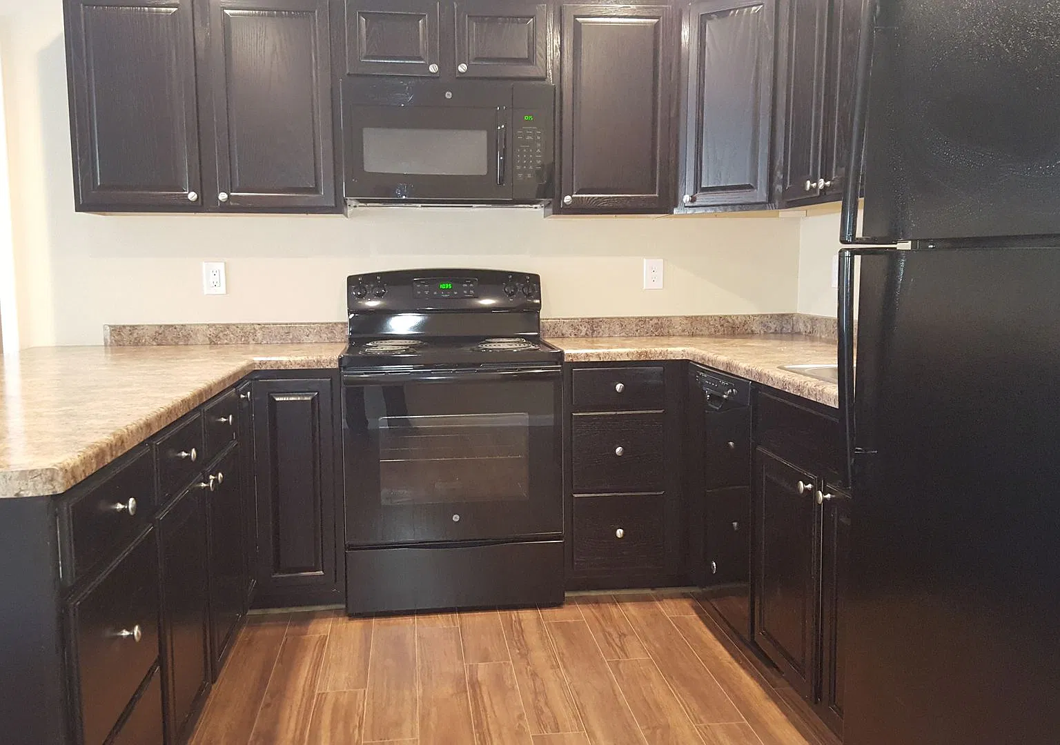 2 Bedroom Duplex — Photo 3