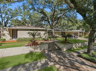 5718 Berkley Dr, New Orleans, LA 70131