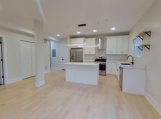 4000 Forest Ave #1, Brookfield, IL 60513