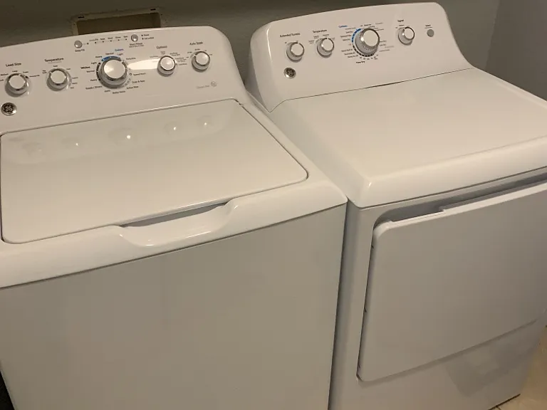 Laundry Room - Appliances included