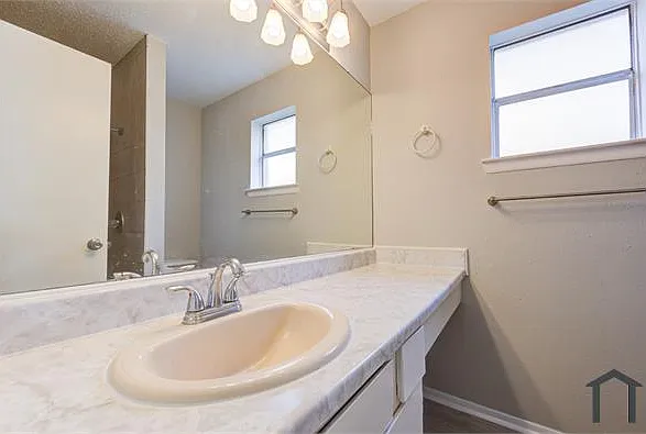 20135 Telegraph Square Ln — Photo 13