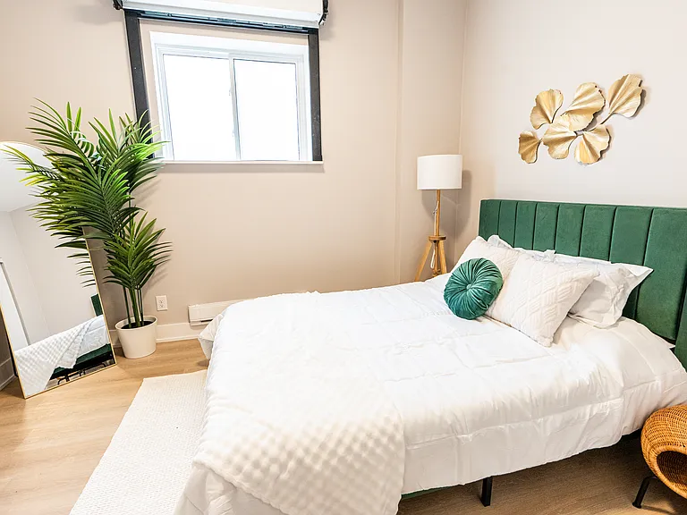 376 Richmond St #102 — Photo 9