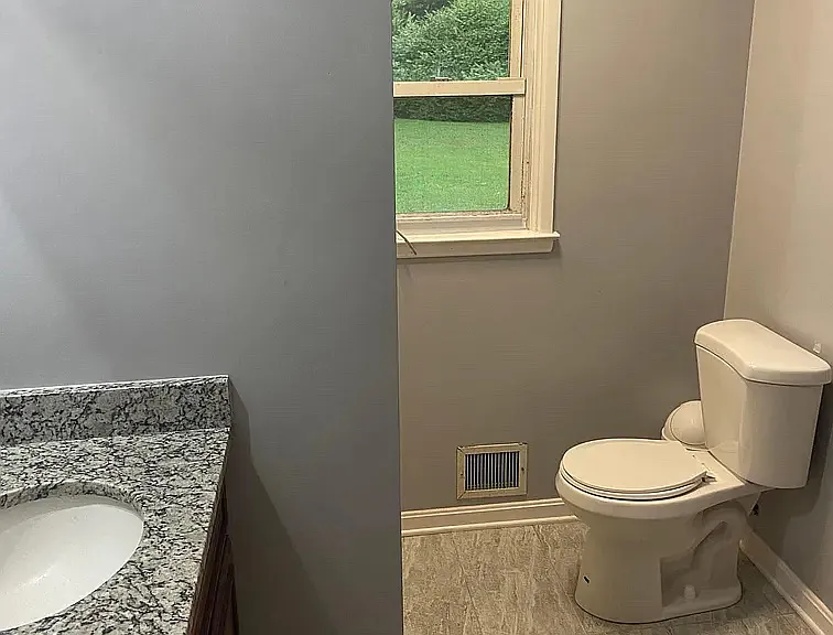 6701 Surrey Ln — Photo 3