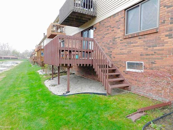 4th image of 38724 Lanse Creuse St #76