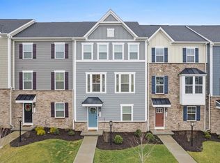 9004 Hickory Rd, Gibsonia, PA 15044