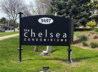 3497 Upper Middle Rd #402, Burlington, ON L7M4T6
