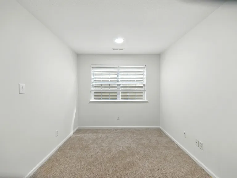 3018 Silver Charm Cir #1 — Photo 21