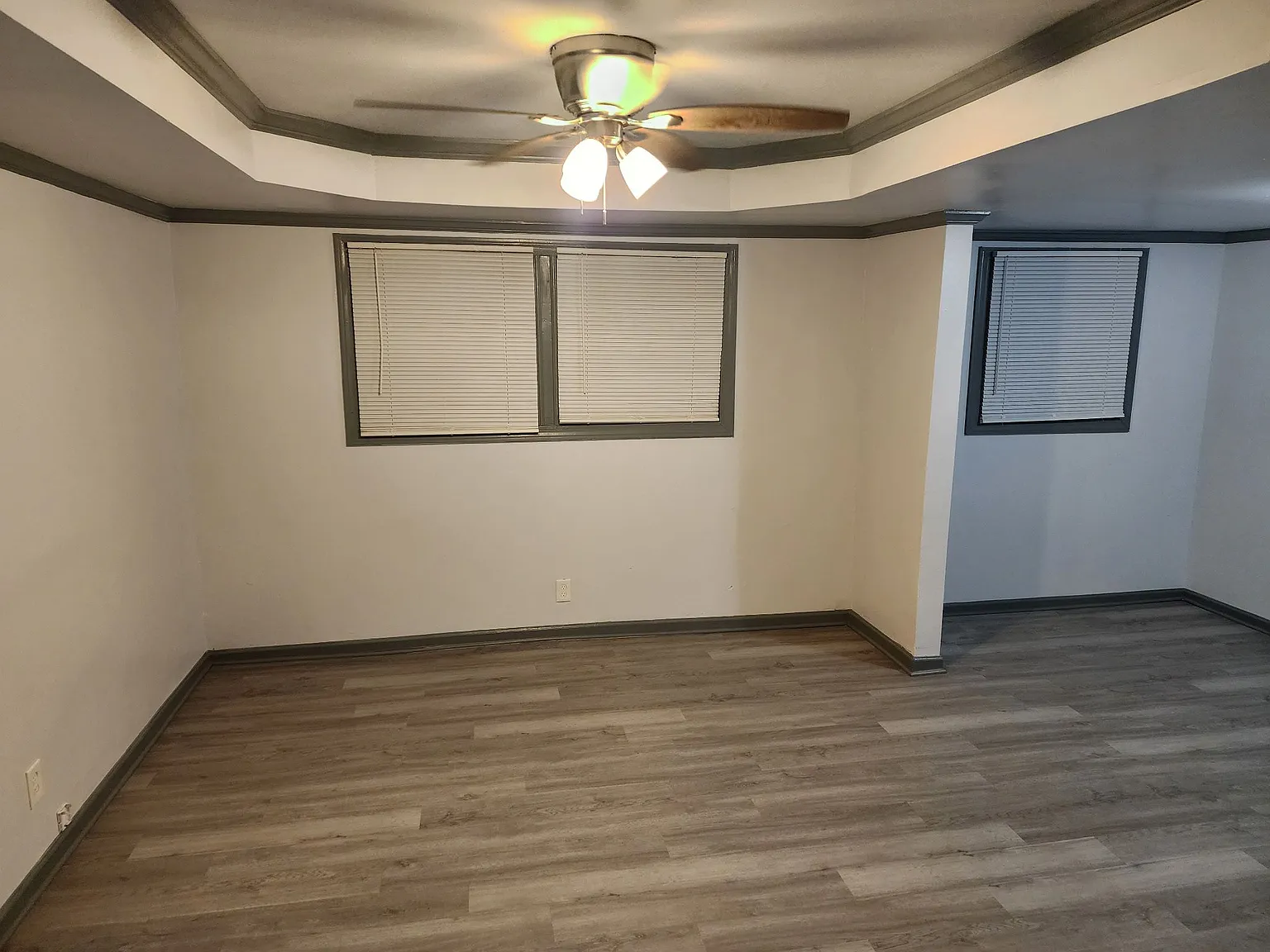 2 bed, 1.0 bath, 878 sqft, $1,655 — Photo 2