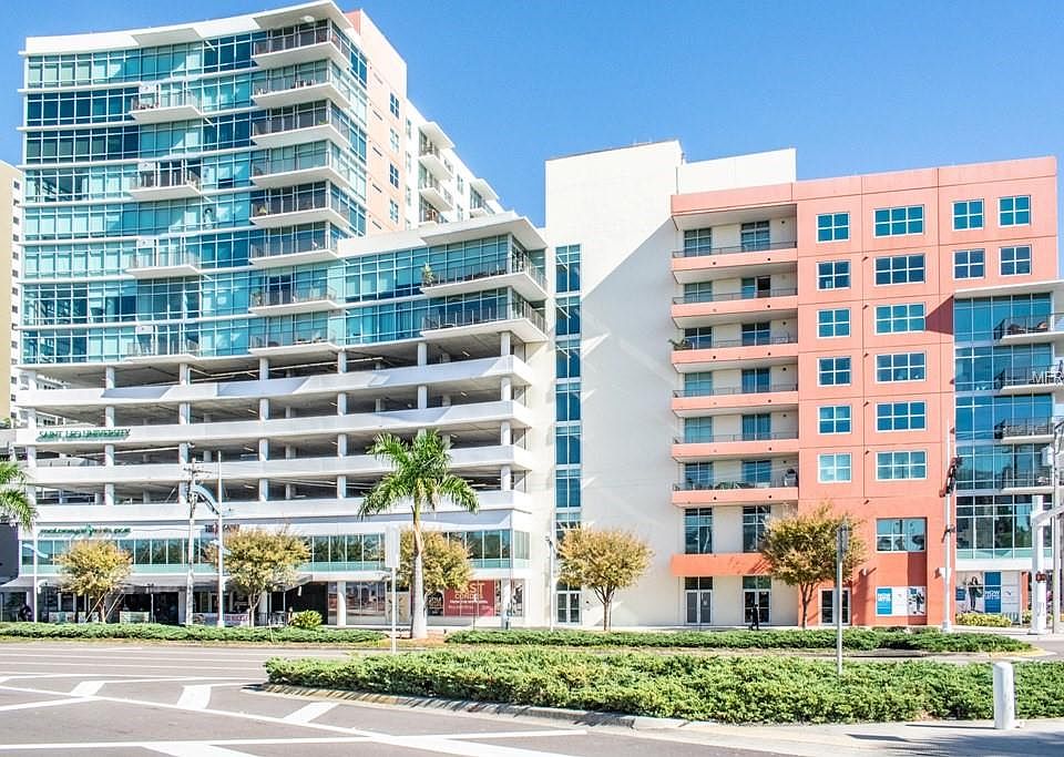 1st image of 1120 E Kennedy Blvd #1127
