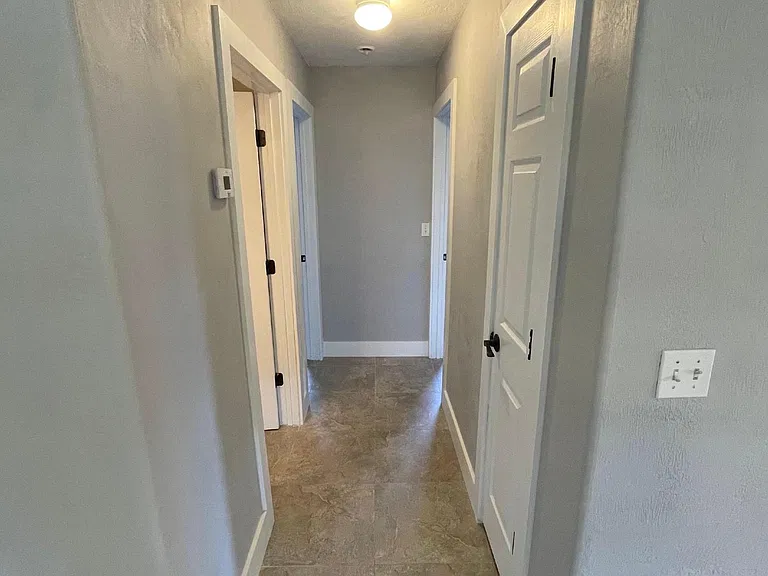 664 Wellesley Ct — Photo 11