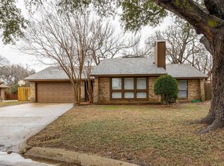 5000 Millsprings Dr, Arlington, TX 76017