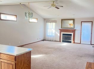 915 Roddy Rd #2, Salem, IL 62881