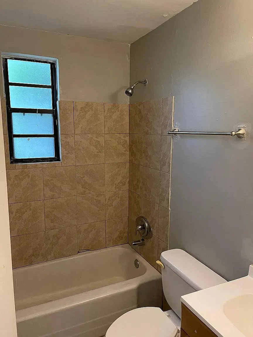 2 bed, 750 sqft, $1,195 — Photo 2