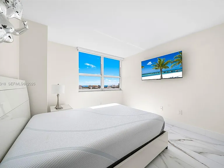 650 West Ave #1408 — Photo 30