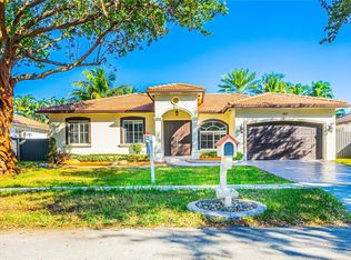9107 NW 176th Ln, Hialeah, FL 33018