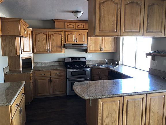 3rd image of 2296 Lieder Dr