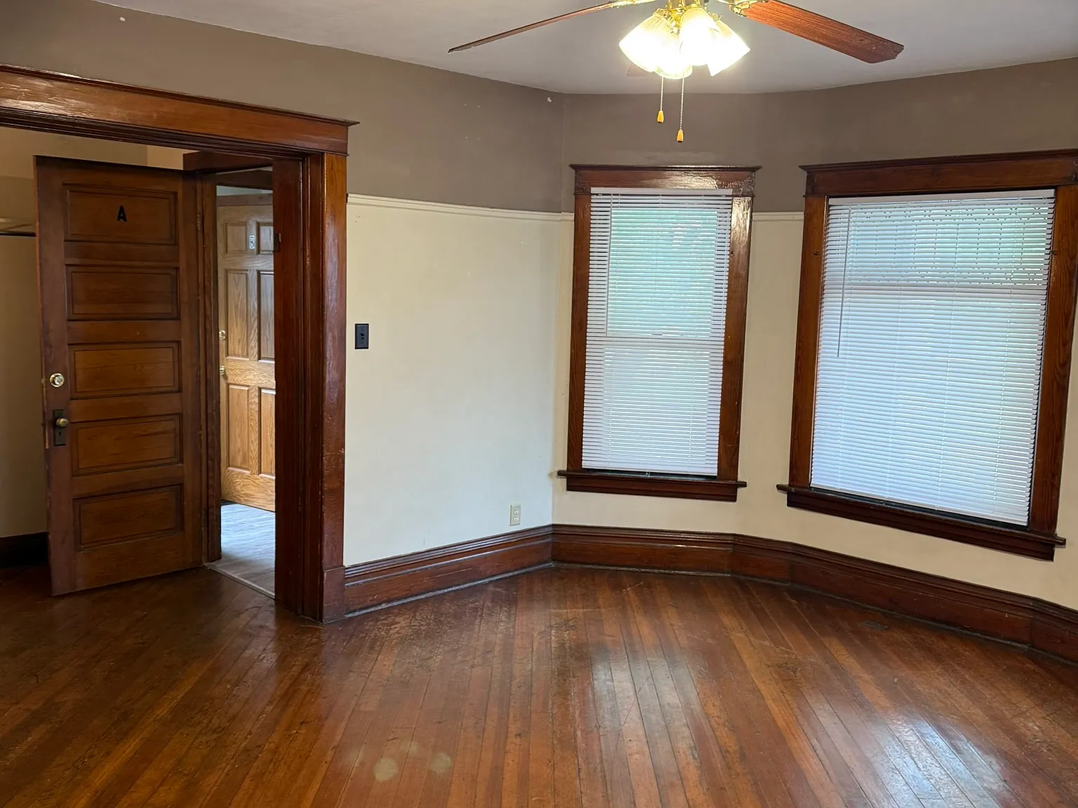 4 bed, 100 sqft, $3,085 — Photo 4