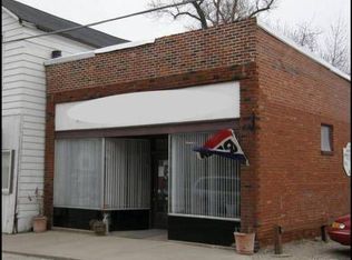 1921 Market St, Hannibal, MO 63401