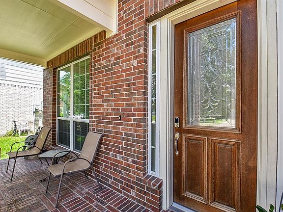 3rd image of 2403 Chase Harbor Ln