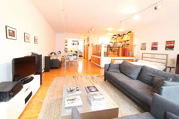 Rented by True Lofts New York LLC | media 28