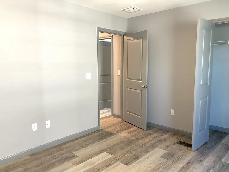 1234 Grace Ave — Photo 21