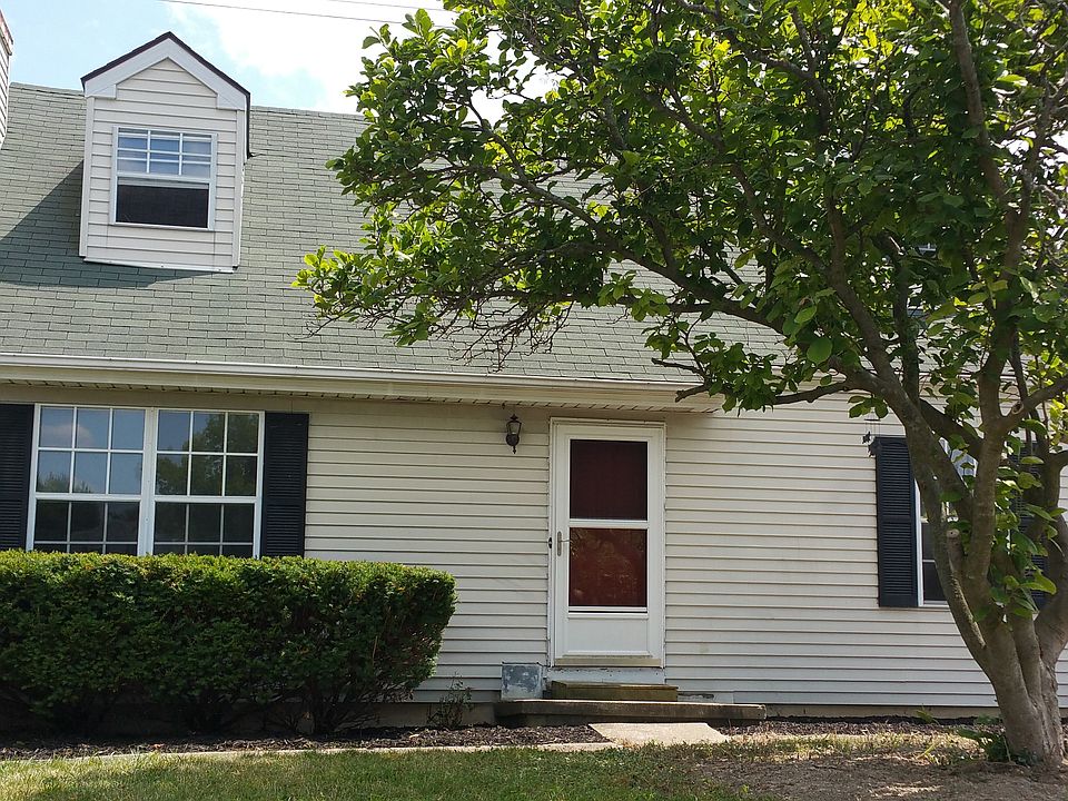 1st image of 629 Bruns Dr