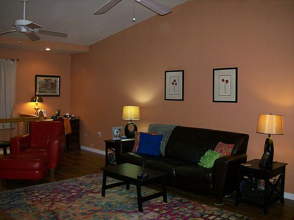 3rd image of 204 N Catamount Blvd