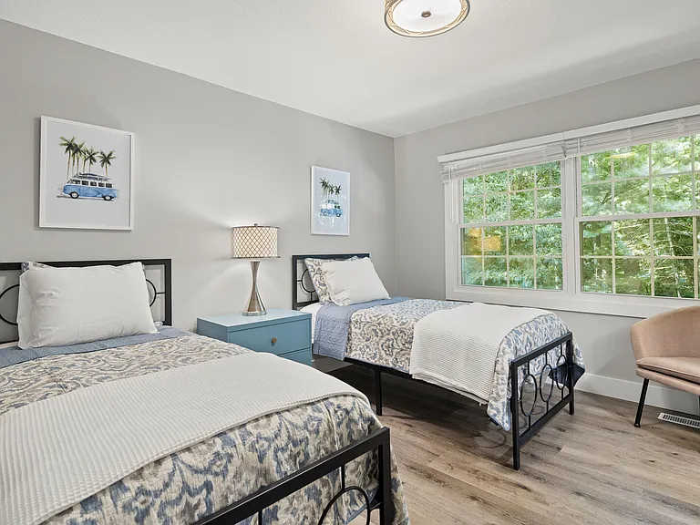 Turnberry Dr — Photo 18