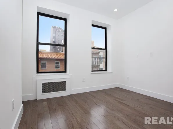 19 Eldridge Street image 1 of 4