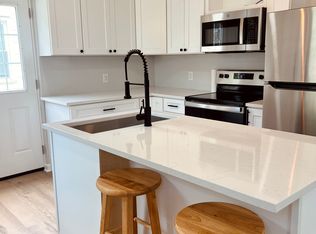 1301 Delesseps Ave, Savannah, GA 31404