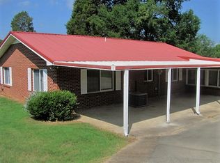 120 Big Beech Rd, Tennessee Ridge, TN 37178