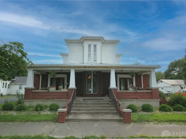 64 S South St, New Vienna, OH 45159