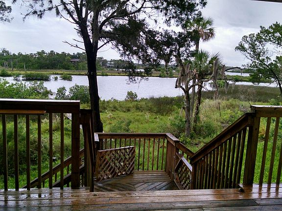 Privacy on waterfront