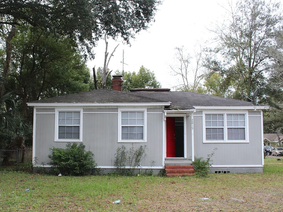 1st image of 2819 Cherokee Cir E