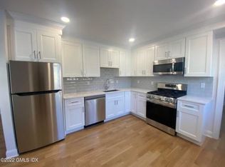 36 Arch St APT 2B, Greenwich, CT 06830