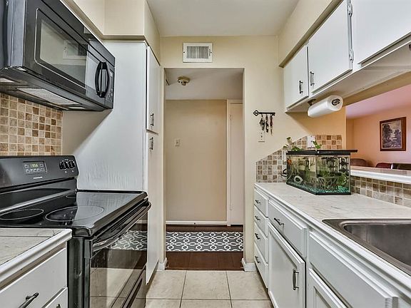 3rd image of 8417 Hearth Dr APT 21