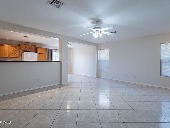 5th image of 1235 W Wilson Ave