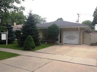 2540 Sunnyside Ave, Westchester, IL 60154