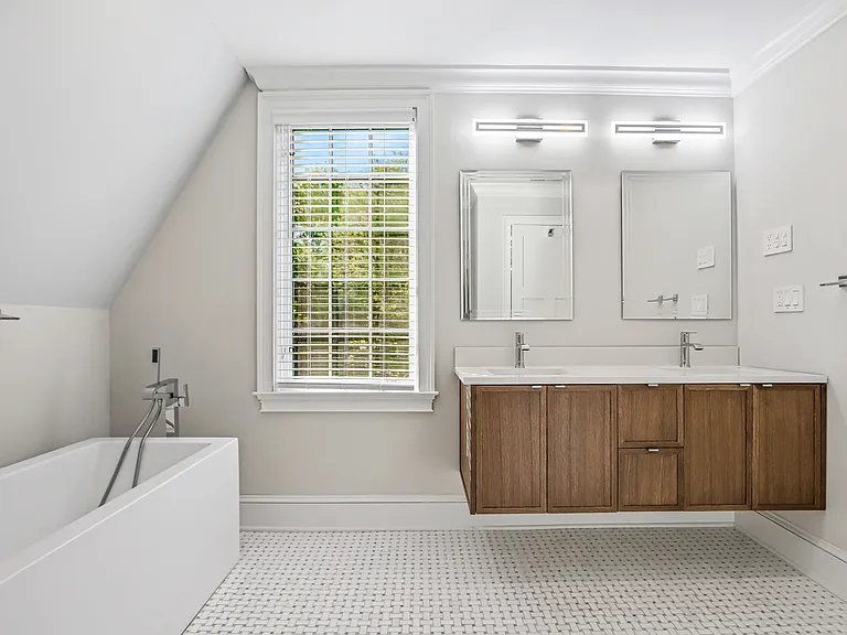 849 Lake Ave — Photo 31