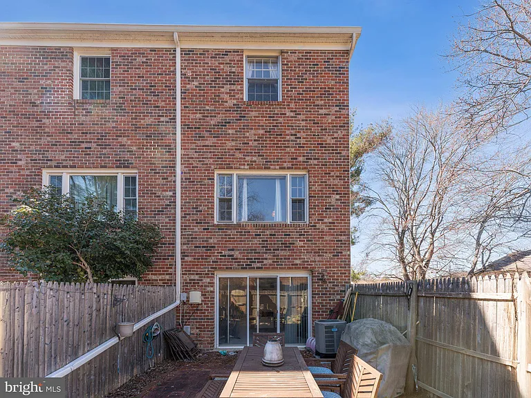 5805 Torington Dr #843 — Photo 39