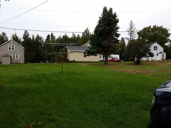 3rd image of 409 Plum St