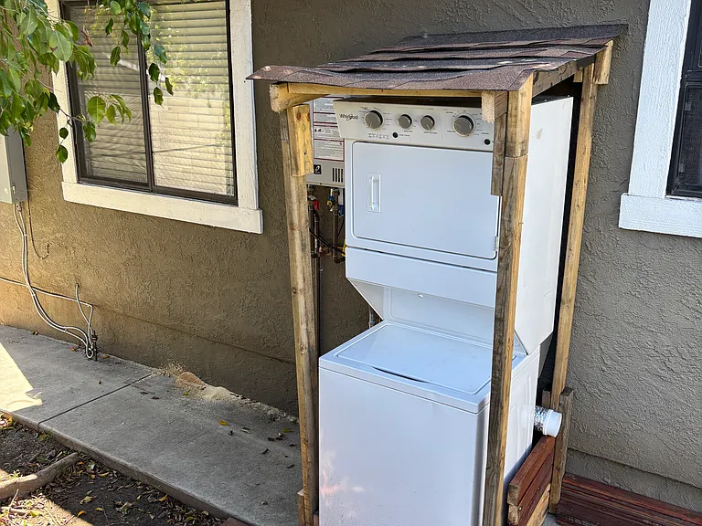 210 Madre St #ADU — Photo 8
