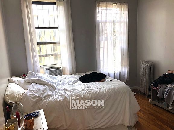 2nd image of 66 W 109th St APT 28