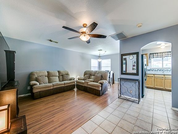 4th image of 15231 Kamary Ln