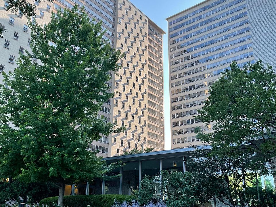 1st image of 3950 N Lakeshore Dr #1021